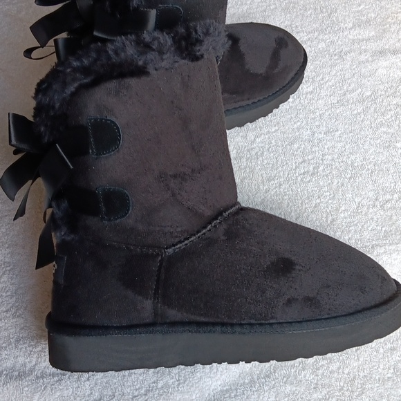 NWOT UGG Faux Fur Lined Classic Booties - Picture 9 of 16
